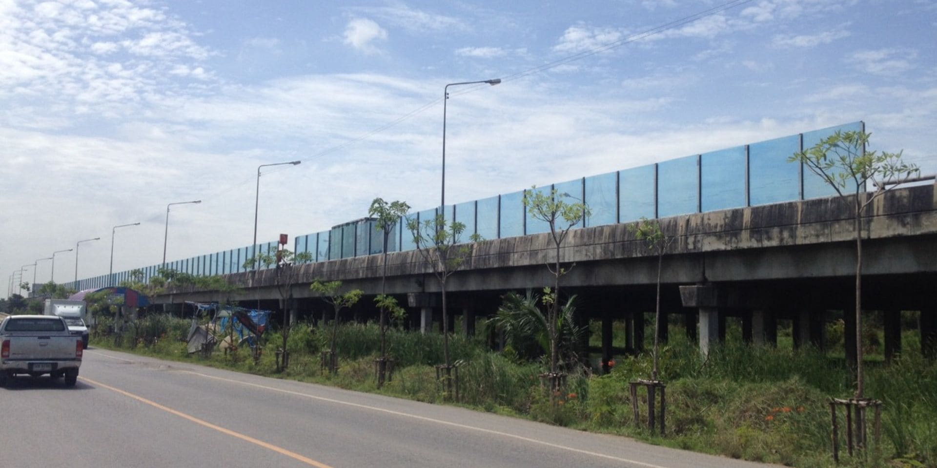 Polycarbonate sheet used for sound insulation in office partition and facade — ExcelitePlas