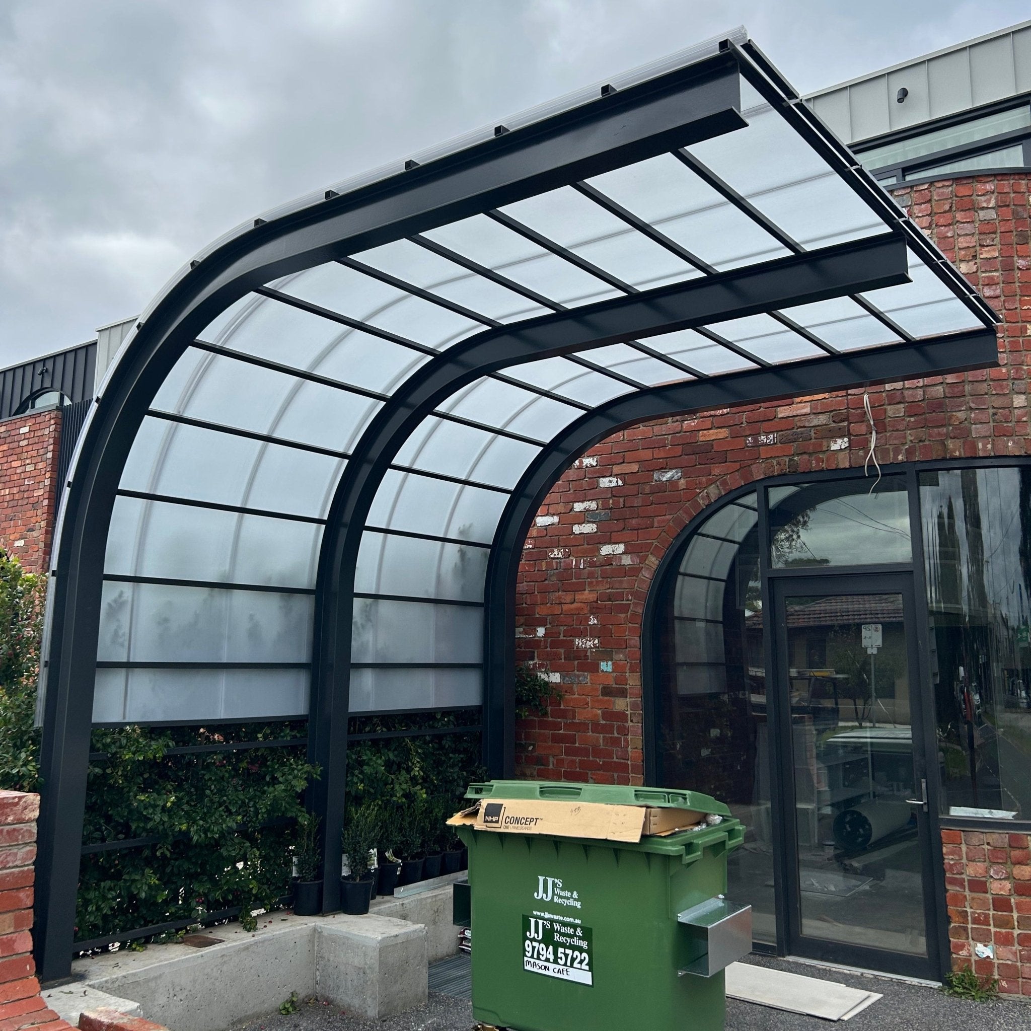 Curved Pergola - ExcelitePlas