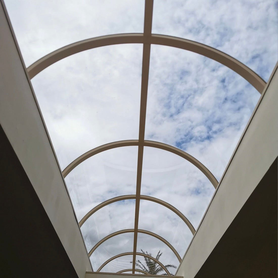 Polycarbonate vs Glass: Environmental Impact Compared (Which Is Greener?) - ExcelitePlas